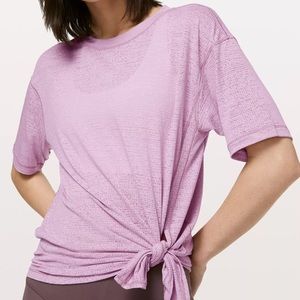 Lululemon sneak out short sleeve top white size 4